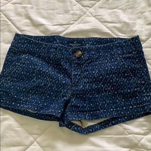 Printed blue & white shorts